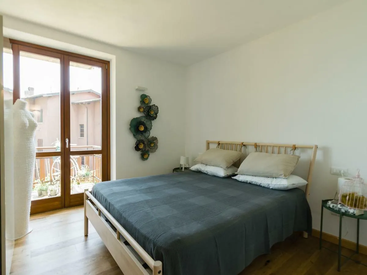 Discesa A Lago With Terrace And Garden On Lake Iseo Riva di Solto 0*,